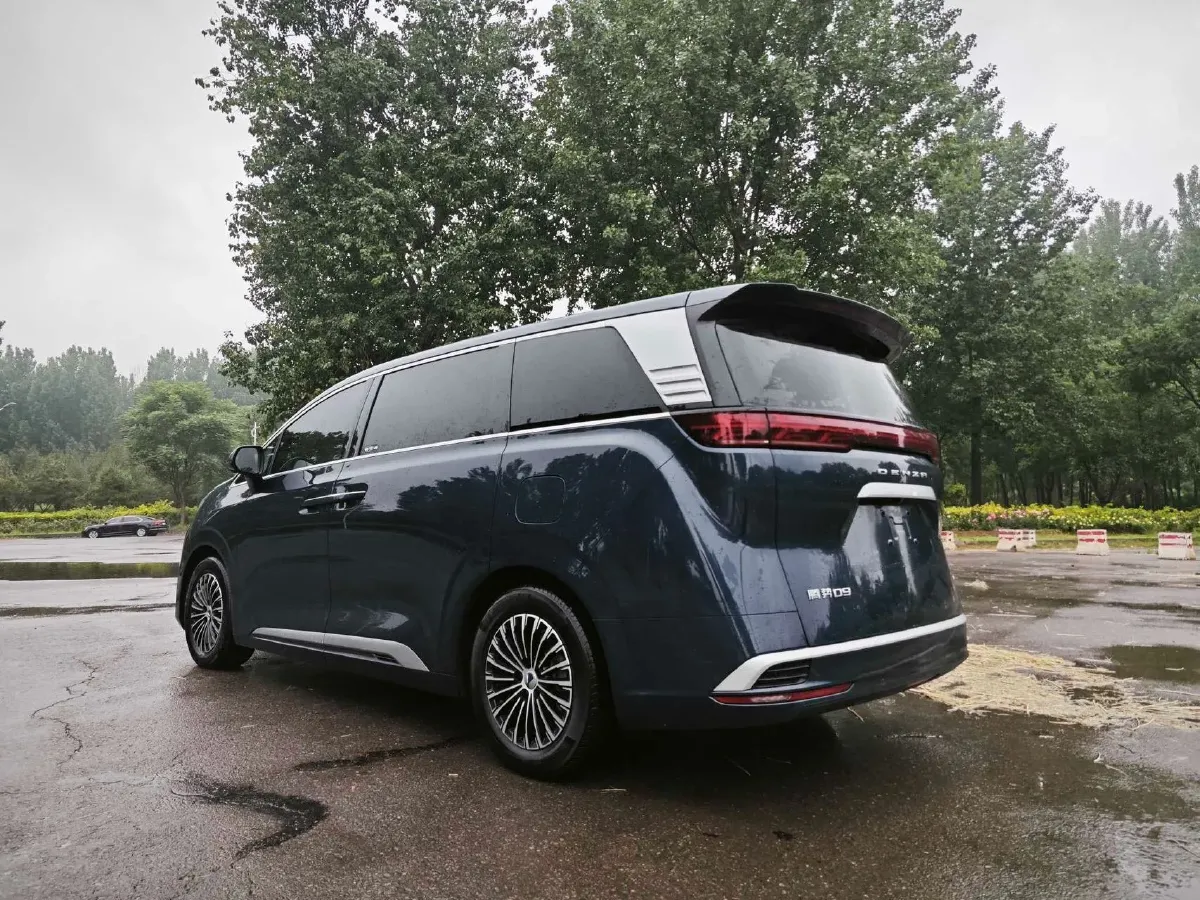 2022 HongQi HS7 3.0T 337HP V6 8AT,autocango,china used car exporter,china ev exporter,chinese used car exporter,chinese used ev exporter