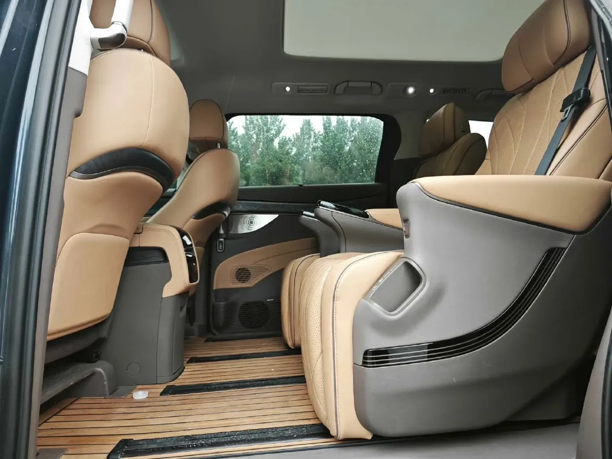 2022 HongQi HS7 3.0T 337HP V6 8AT,autocango,china used car exporter,china ev exporter,chinese used car exporter,chinese used ev exporter