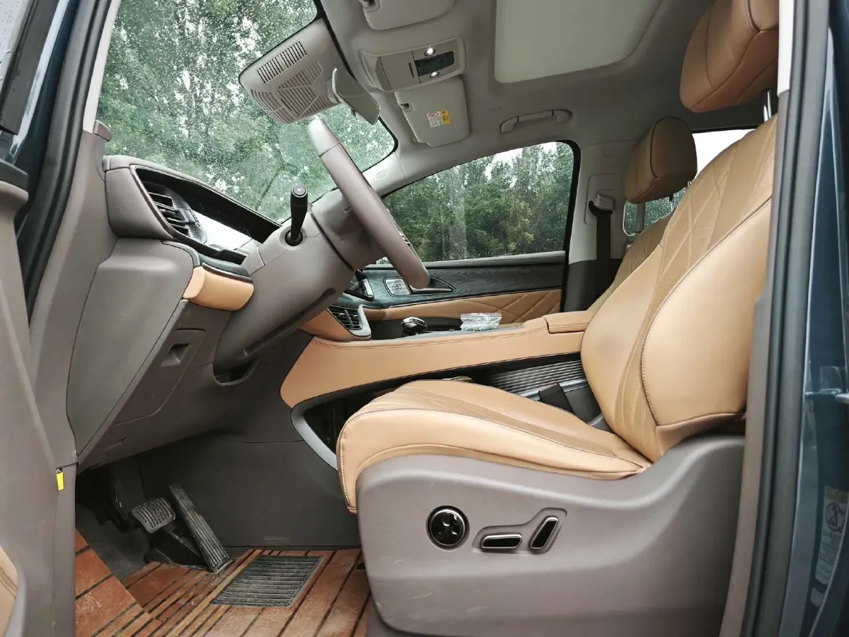 2022 HongQi HS7 3.0T 337HP V6 8AT,autocango,china used car exporter,china ev exporter,chinese used car exporter,chinese used ev exporter
