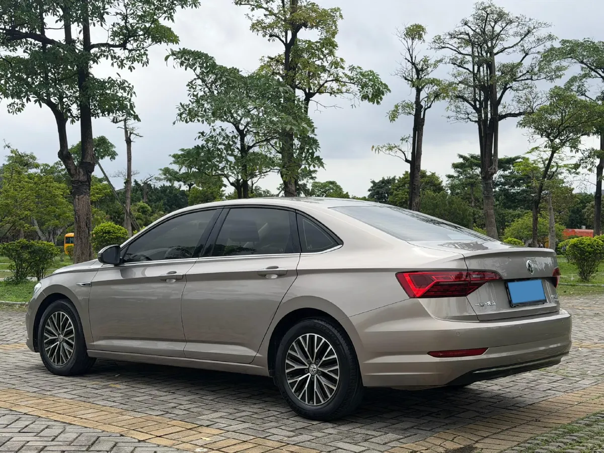 2020 Volkswagen Sagitar 1.2T 116HP L4 7DCT,autocango,china used car exporter,china ev exporter,chinese used car exporter,chinese used ev exporter