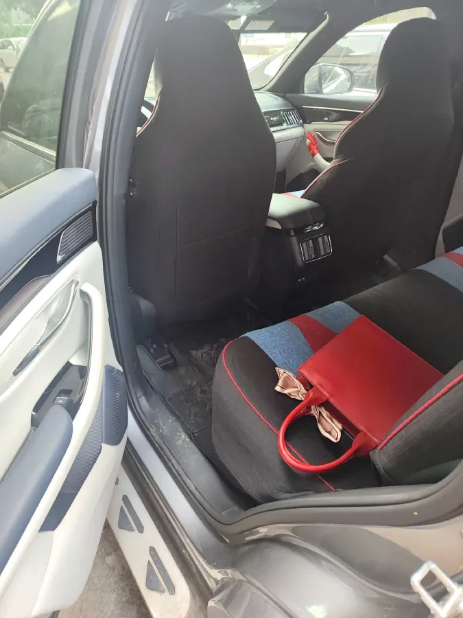 2022 Hyundai Tucson 2.0L 150HP L4 6AT Hybrid,autocango,china used car exporter,china ev exporter,chinese used car exporter,chinese used ev exporter