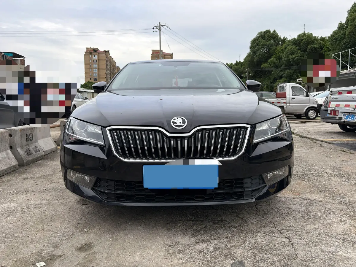 2016 Skoda Superb 1.4T 150HP L4 7DCT,autocango,china used car exporter,china ev exporter,chinese used car exporter,chinese used ev exporter