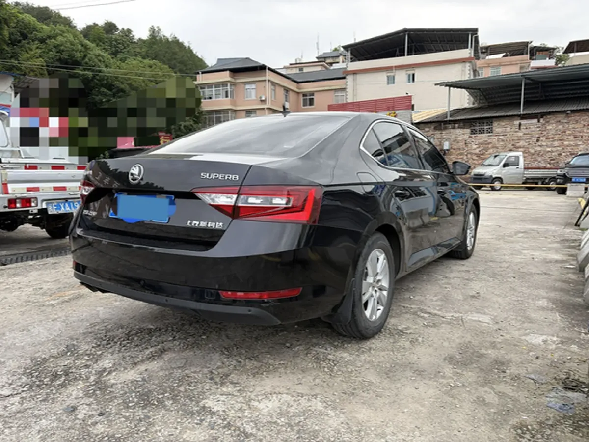 2016 Skoda Superb 1.4T 150HP L4 7DCT,autocango,china used car exporter,china ev exporter,chinese used car exporter,chinese used ev exporter