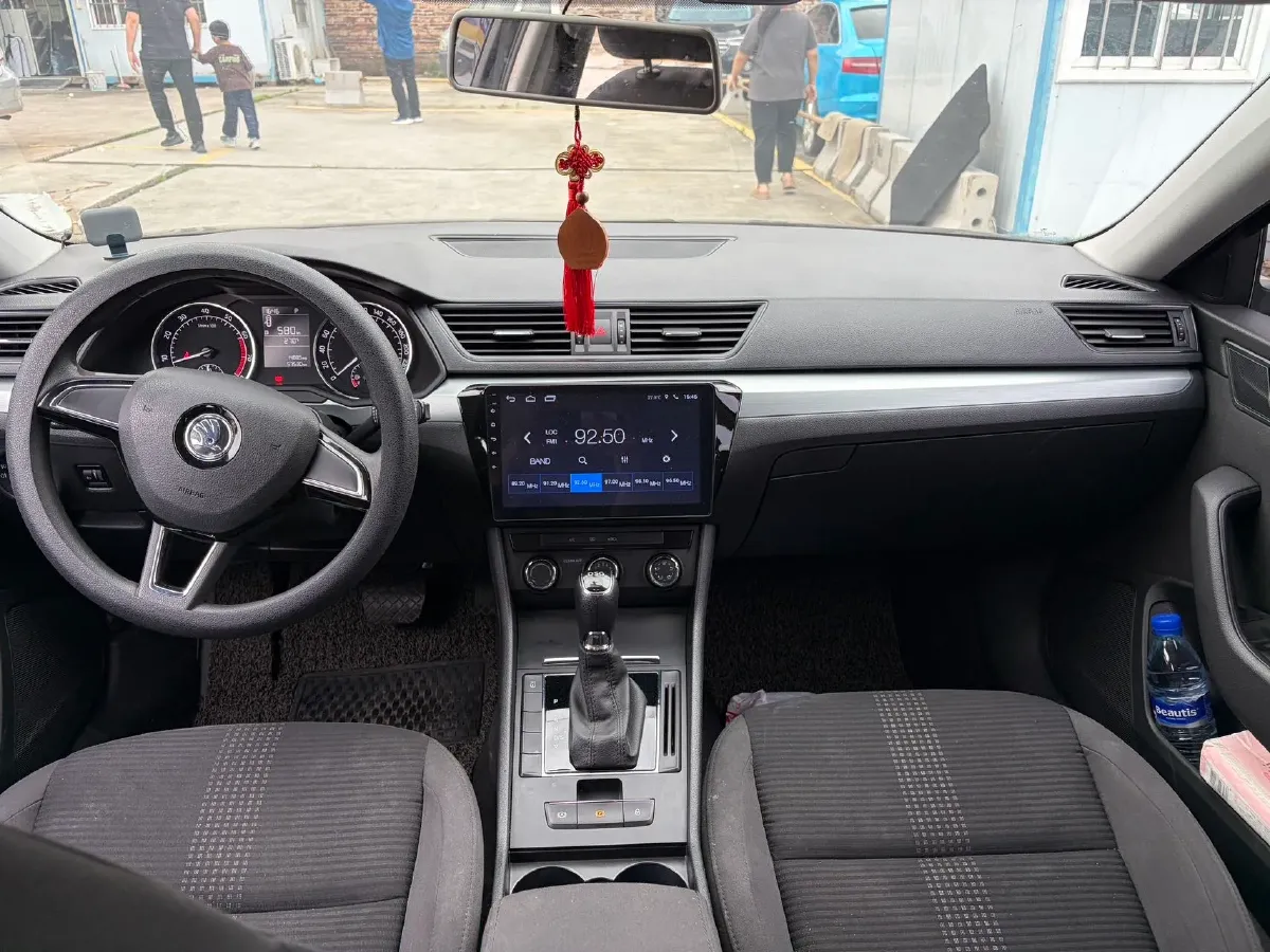 2016 Skoda Superb 1.4T 150HP L4 7DCT,autocango,china used car exporter,china ev exporter,chinese used car exporter,chinese used ev exporter