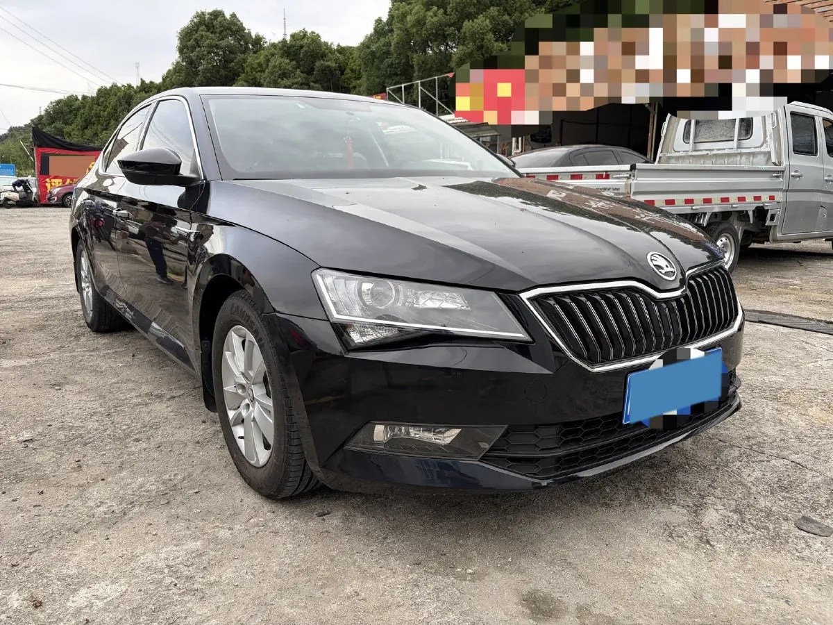 2016 Skoda Superb 1.4T 150HP L4 7DCT,autocango,china used car exporter,china ev exporter,chinese used car exporter,chinese used ev exporter