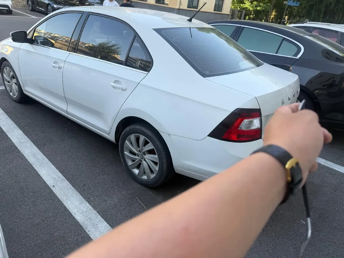 2019 SWM G01 1.5T 156HP L4 6AT,autocango,china used car exporter,china ev exporter,chinese used car exporter,chinese used ev exporter