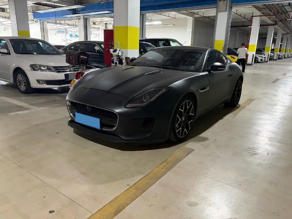 2019 Jaguar F-TYPE 2.0T 300HP L4 8AT,autocango,china used car exporter,china ev exporter,chinese used car exporter,chinese used ev exporter