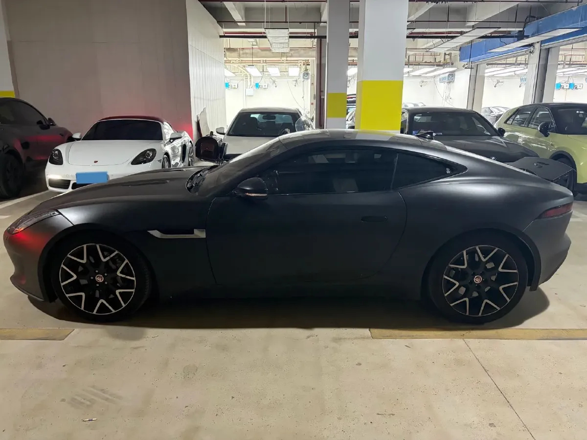2019 Jaguar F-TYPE 2.0T 300HP L4 8AT,autocango,china used car exporter,china ev exporter,chinese used car exporter,chinese used ev exporter
