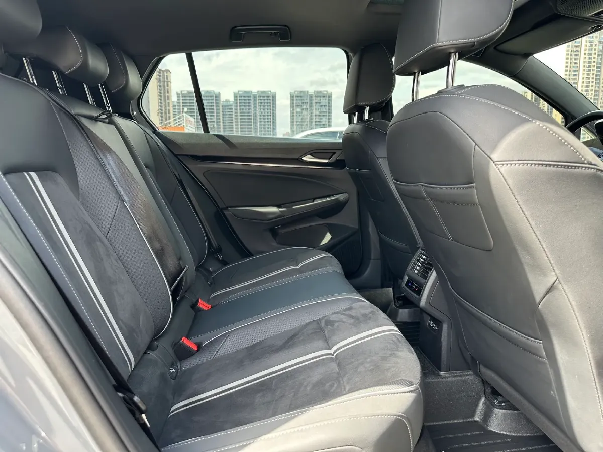 2021 Volkswagen Golf 1.4T 150HP L4 7DCT,autocango,china used car exporter,china ev exporter,chinese used car exporter,chinese used ev exporter