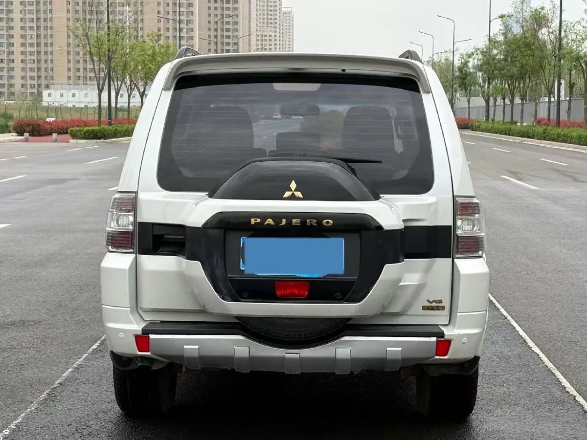 2018 Mitsubishi Pajero 3.0L 174HP V6 5AT,autocango,china used car exporter,china ev exporter,chinese used car exporter,chinese used ev exporter