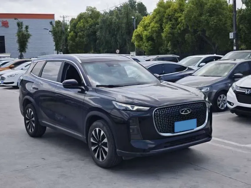 2025 Chery Tiggo 8 Plus 1.6T 197HP L4 7DCT,autocango,china used car exporter,china ev exporter,chinese used car exporter,chinese used ev exporter