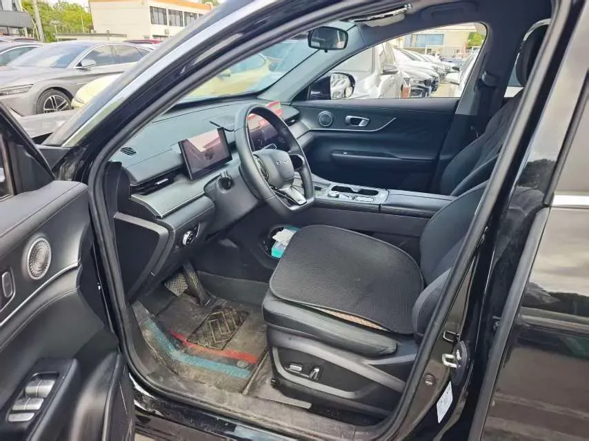 2025 Chery Tiggo 8 Plus 1.6T 197HP L4 7DCT,autocango,china used car exporter,china ev exporter,chinese used car exporter,chinese used ev exporter