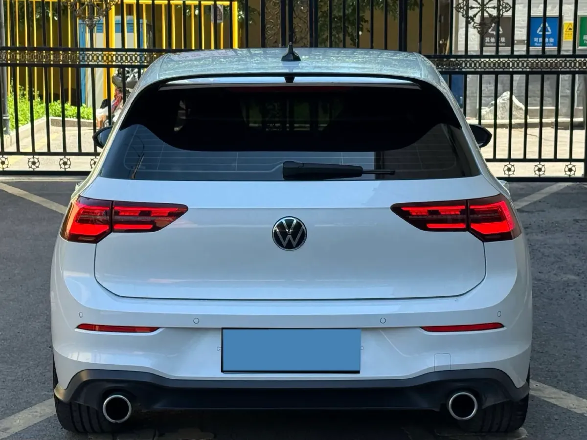 2021 Volkswagen GolfGTI 2.0T 220HP L4 7DCT,autocango,china used car exporter,china ev exporter,chinese used car exporter,chinese used ev exporter