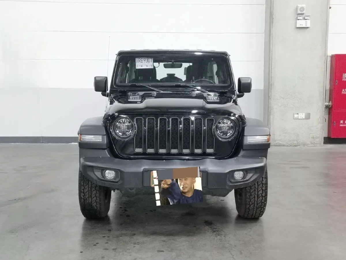 2021 Jeep Wrangler 2.0T 266HP L4 8AT,autocango,china used car exporter,china ev exporter,chinese used car exporter,chinese used ev exporter
