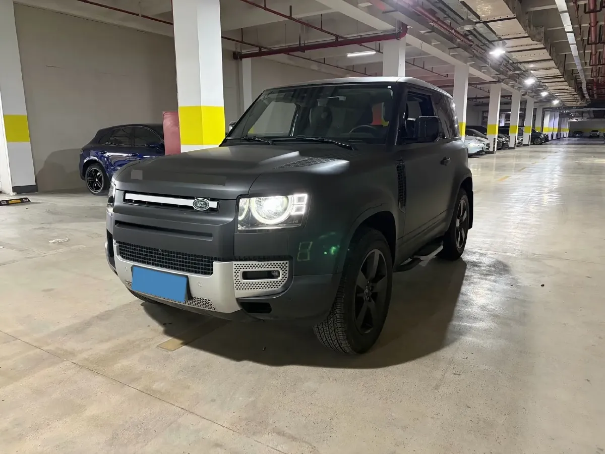 2023 Land Rover Defender 2.0T 300HP L4 8AT,autocango,china used car exporter,china ev exporter,chinese used car exporter,chinese used ev exporter