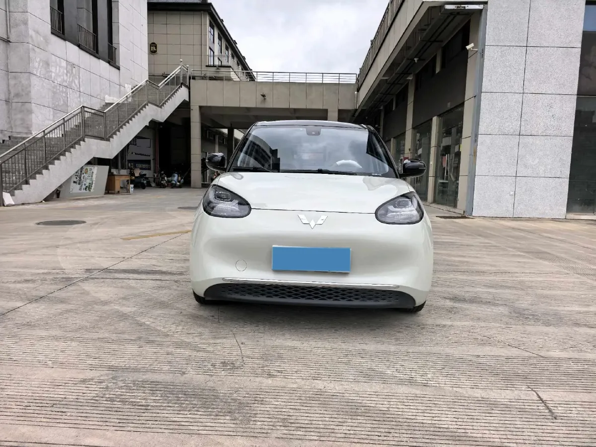 2023 WuLing BinGuo BEV 31.9KWH,autocango,china used car exporter,china ev exporter,chinese used car exporter,chinese used ev exporter