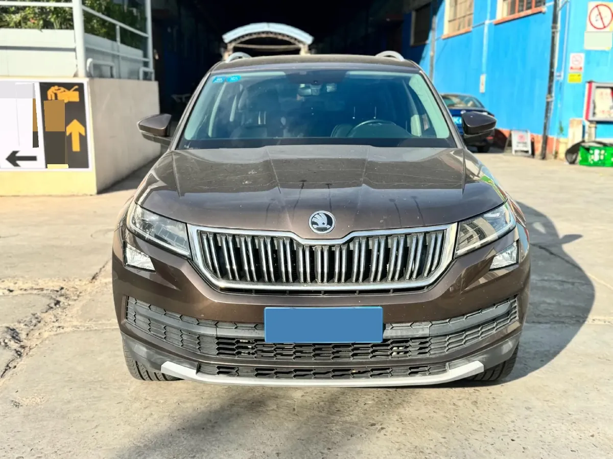 2017 Skoda Kodiak 1.8T 180HP L4 7DCT,autocango,china used car exporter,china ev exporter,chinese used car exporter,chinese used ev exporter