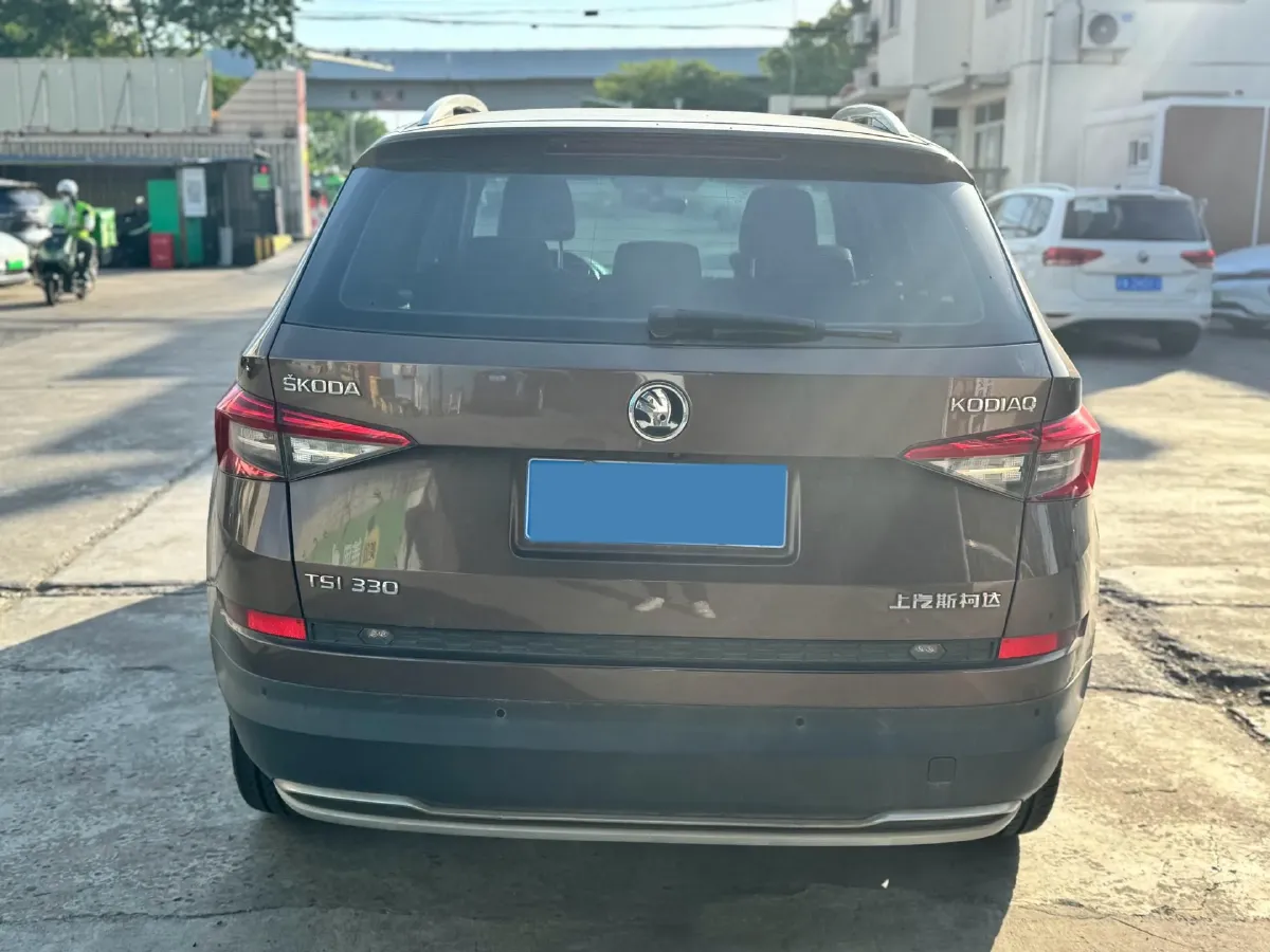 2017 Skoda Kodiak 1.8T 180HP L4 7DCT,autocango,china used car exporter,china ev exporter,chinese used car exporter,chinese used ev exporter