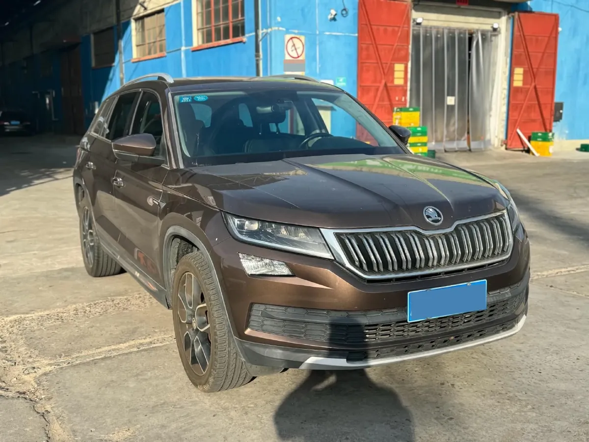 2017 Skoda Kodiak 1.8T 180HP L4 7DCT,autocango,china used car exporter,china ev exporter,chinese used car exporter,chinese used ev exporter