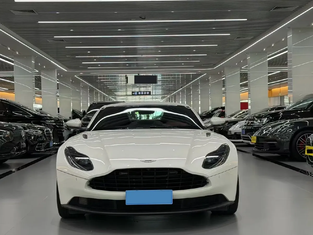 2019 Aston Martin DB11 4.0T 510HP V8 8AT,autocango,china used car exporter,china ev exporter,chinese used car exporter,chinese used ev exporter