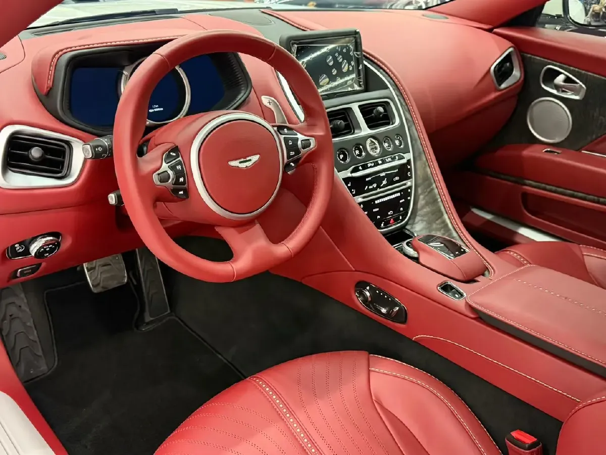2019 Aston Martin DB11 4.0T 510HP V8 8AT,autocango,china used car exporter,china ev exporter,chinese used car exporter,chinese used ev exporter