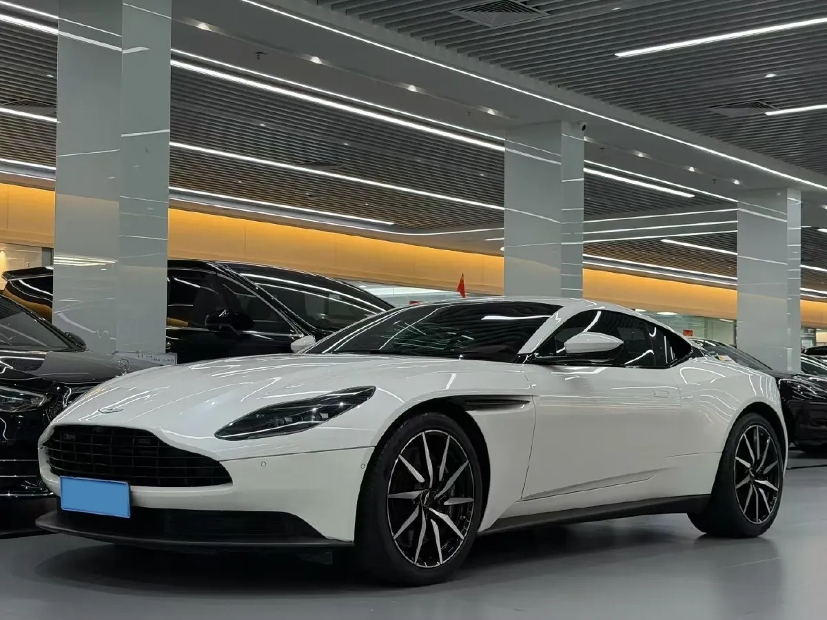 2019 Aston Martin DB11 4.0T 510HP V8 8AT,autocango,china used car exporter,china ev exporter,chinese used car exporter,chinese used ev exporter