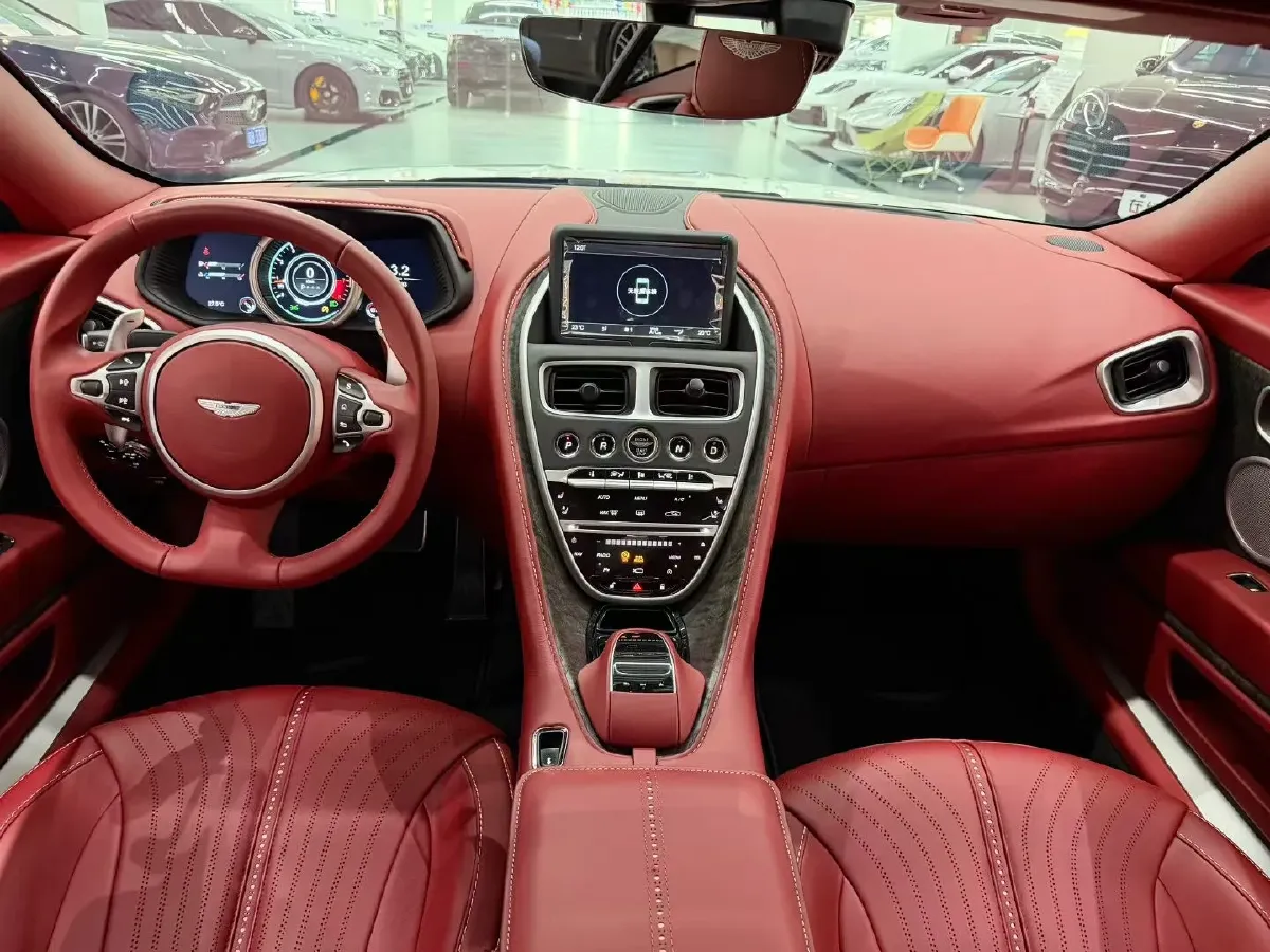 2019 Aston Martin DB11 4.0T 510HP V8 8AT,autocango,china used car exporter,china ev exporter,chinese used car exporter,chinese used ev exporter