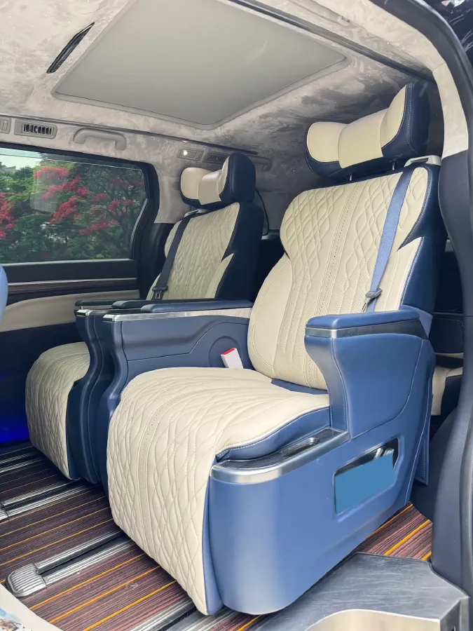 2021 GAC Trumpchi M8 2.0T 252HP L4 8AT,autocango,china used car exporter,china ev exporter,chinese used car exporter,chinese used ev exporter