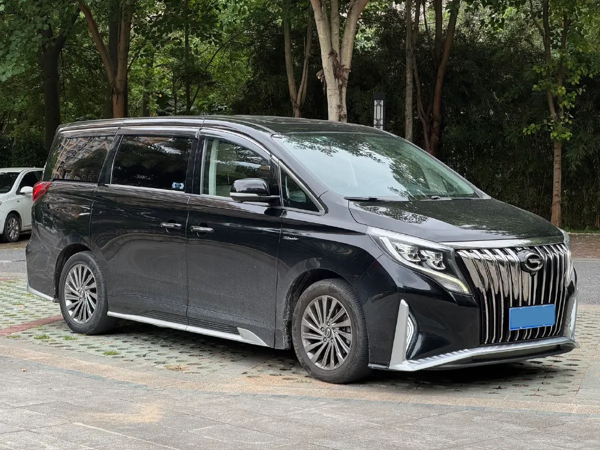 2021 GAC Trumpchi M8 2.0T 252HP L4 8AT,autocango,china used car exporter,china ev exporter,chinese used car exporter,chinese used ev exporter