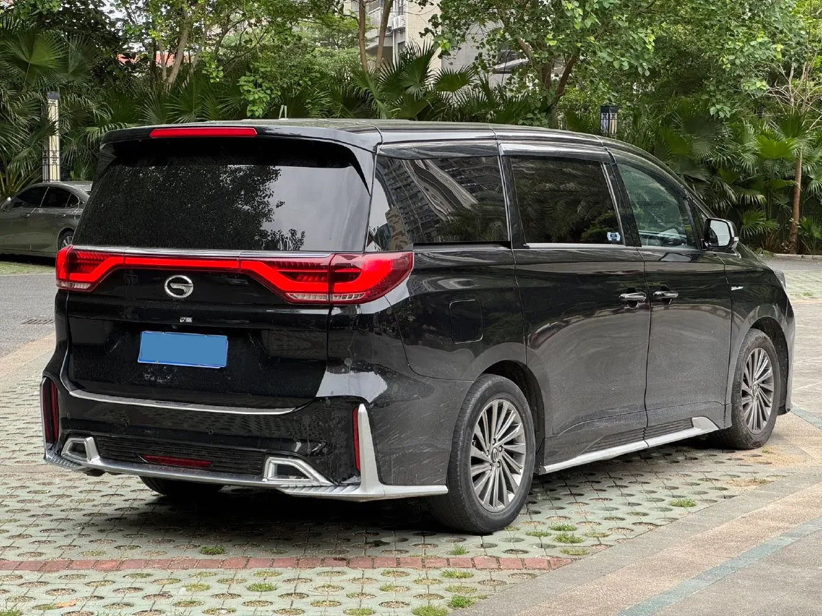 2021 GAC Trumpchi M8 2.0T 252HP L4 8AT,autocango,china used car exporter,china ev exporter,chinese used car exporter,chinese used ev exporter