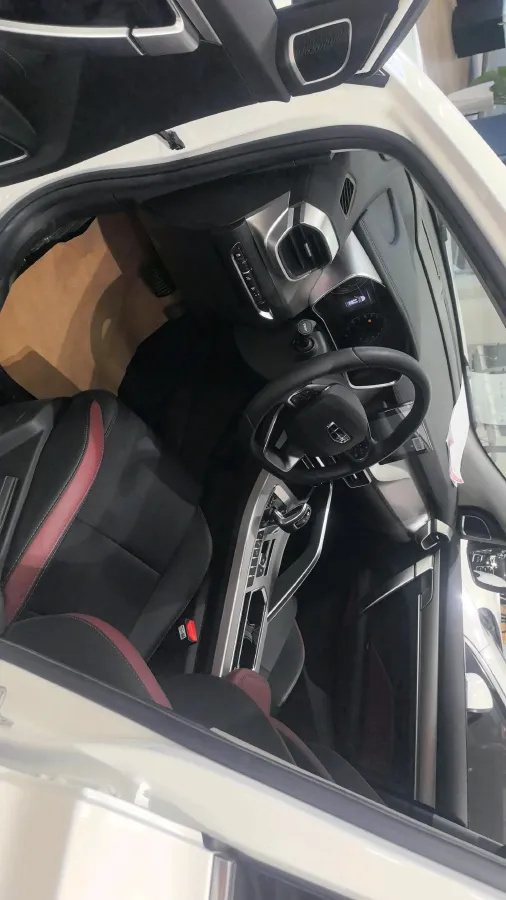 2020 Geely Coolray 1.4T 141HP L4 6DCT,autocango,china used car exporter,china ev exporter,chinese used car exporter,chinese used ev exporter