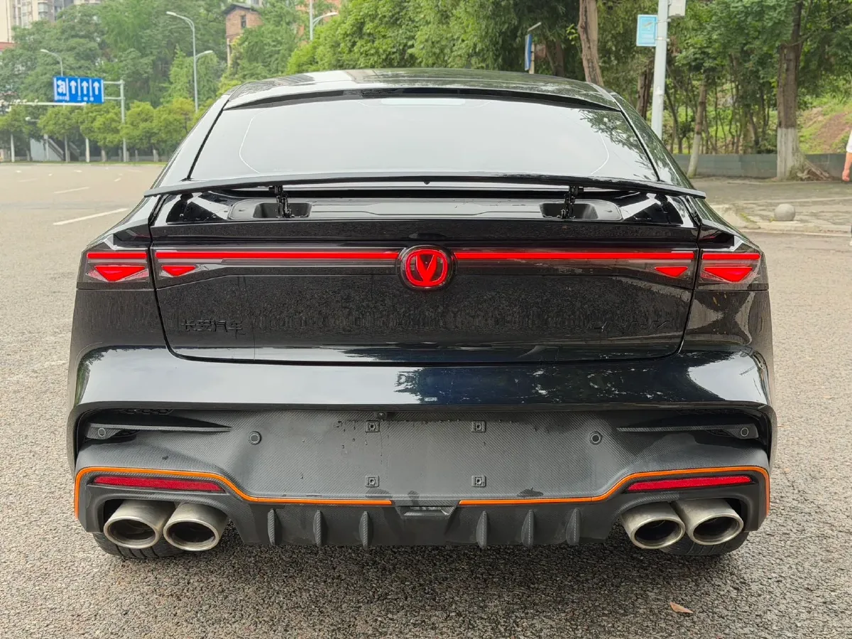 2025 ChangAn UNI-V 2.0T 245HP L4 8AT,autocango,china used car exporter,china ev exporter,chinese used car exporter,chinese used ev exporter