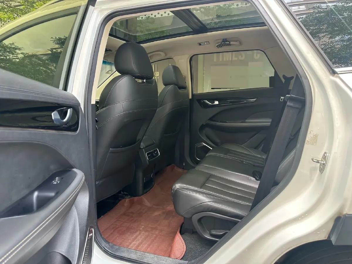2019 Jetour X90 1.6T 197HP L4 7DCT,autocango,china used car exporter,china ev exporter,chinese used car exporter,chinese used ev exporter