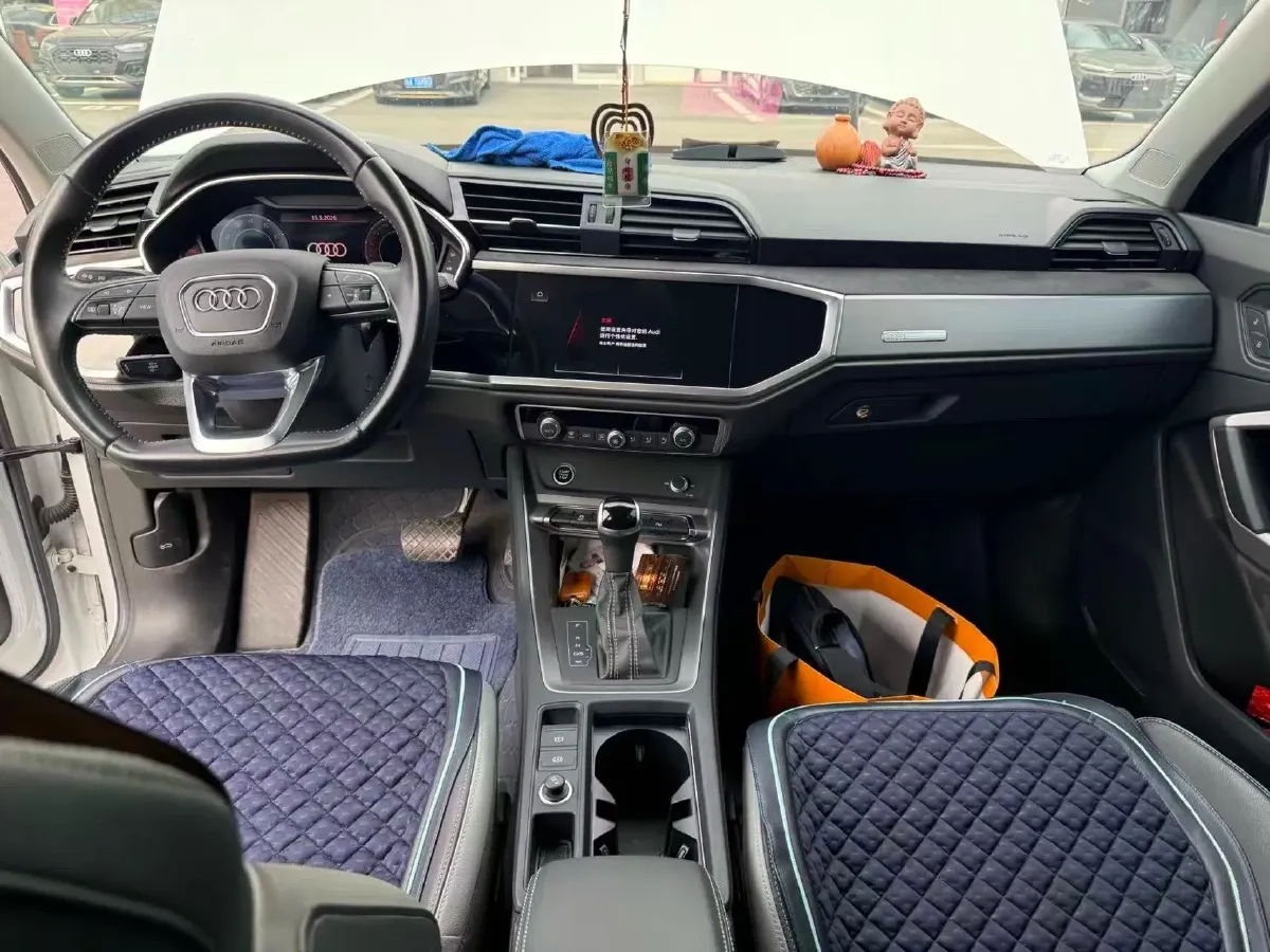 2022 Audi Q3 1.4T 150HP L4 7DCT,autocango,china used car exporter,china ev exporter,chinese used car exporter,chinese used ev exporter