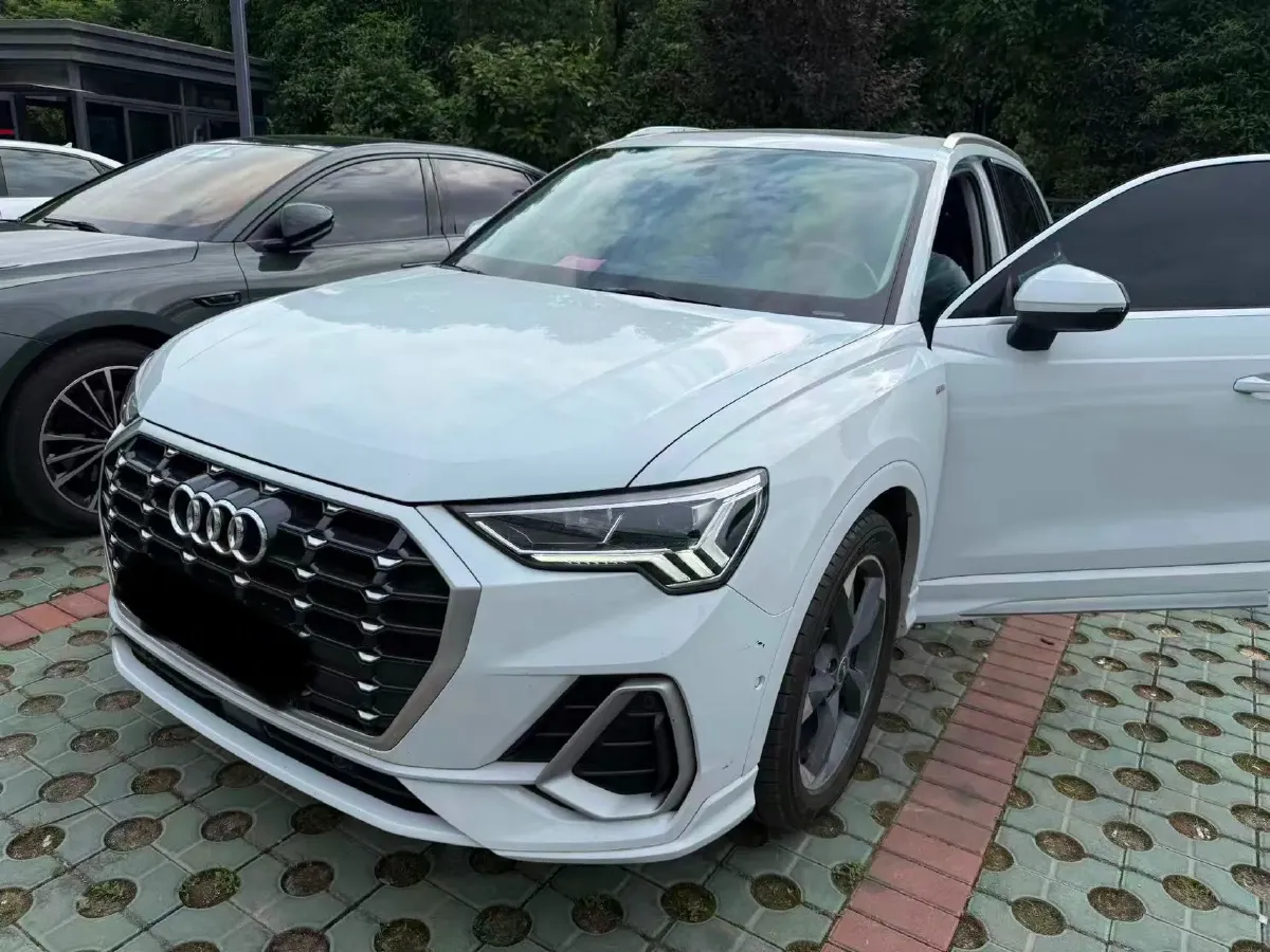 2022 Audi Q3 1.4T 150HP L4 7DCT,autocango,china used car exporter,china ev exporter,chinese used car exporter,chinese used ev exporter