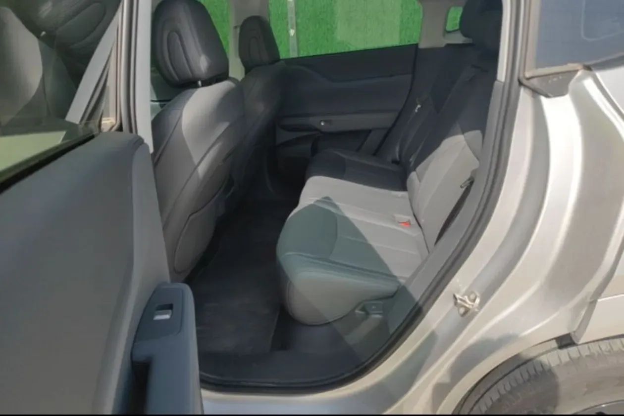 2025 Xpeng G6 BEV 68.5KWH,autocango,china used car exporter,china ev exporter,chinese used car exporter,chinese used ev exporter
