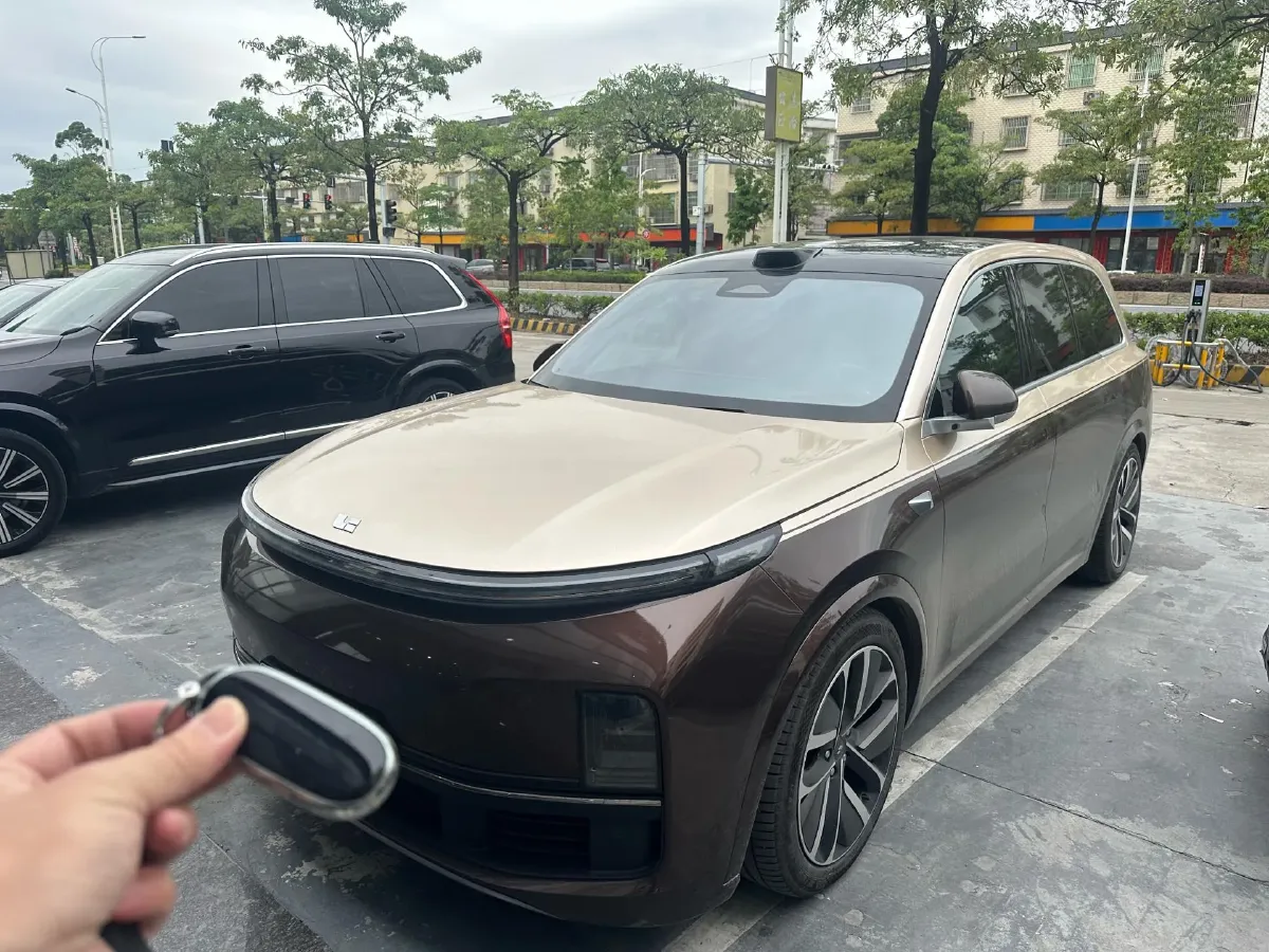 2022 Li L9 Range Extended 154HP REEV 42.6KWH,autocango,china used car exporter,china ev exporter,chinese used car exporter,chinese used ev exporter