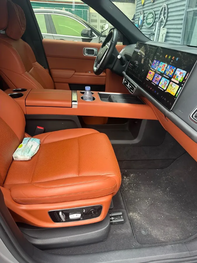 2022 Li L9 Range Extended 154HP REEV 42.6KWH,autocango,china used car exporter,china ev exporter,chinese used car exporter,chinese used ev exporter