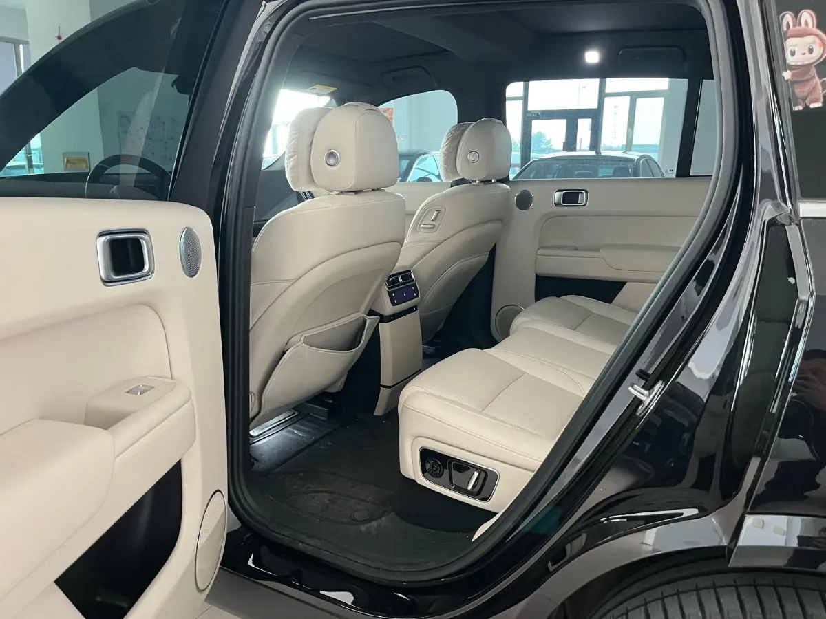 2024 Li L8 Range Extended 154HP REEV 42.8KWH,autocango,china used car exporter,china ev exporter,chinese used car exporter,chinese used ev exporter