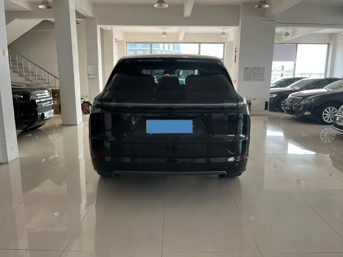 2024 Li L8 Range Extended 154HP REEV 42.8KWH,autocango,china used car exporter,china ev exporter,chinese used car exporter,chinese used ev exporter