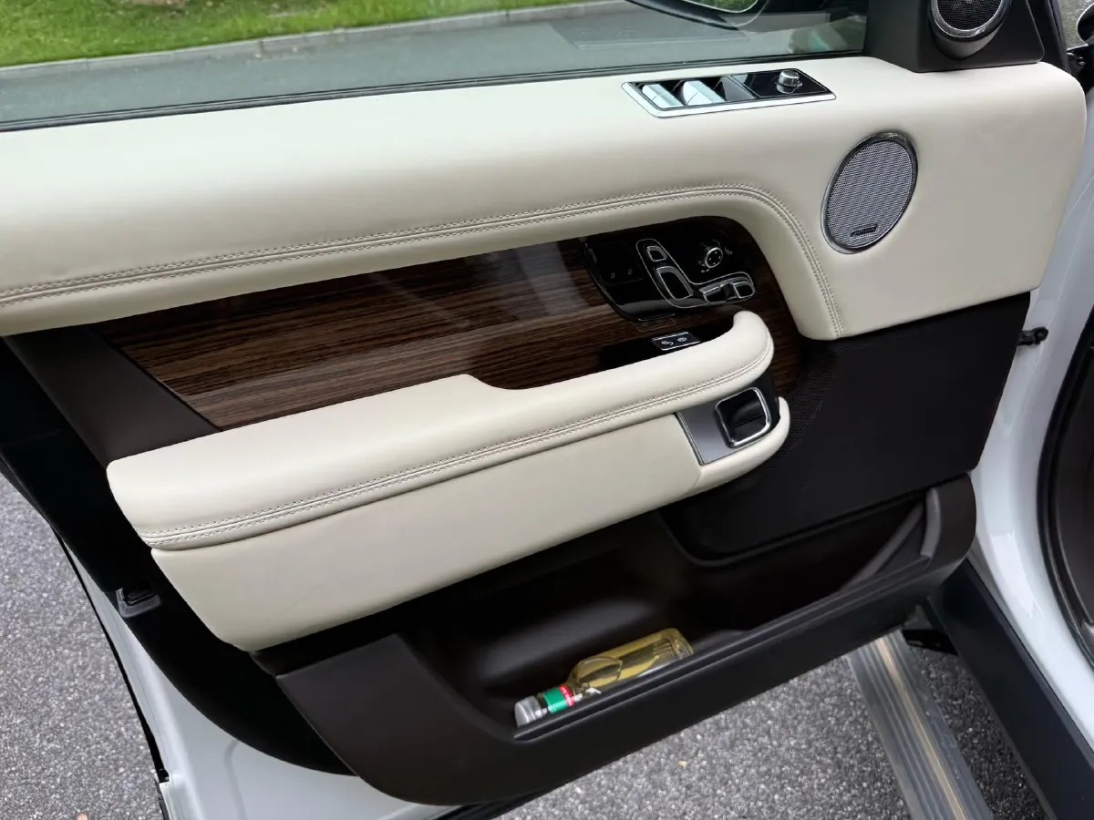 2019 Land Rover Range Rover 3.0T 381HP V6 8AT,autocango,china used car exporter,china ev exporter,chinese used car exporter,chinese used ev exporter