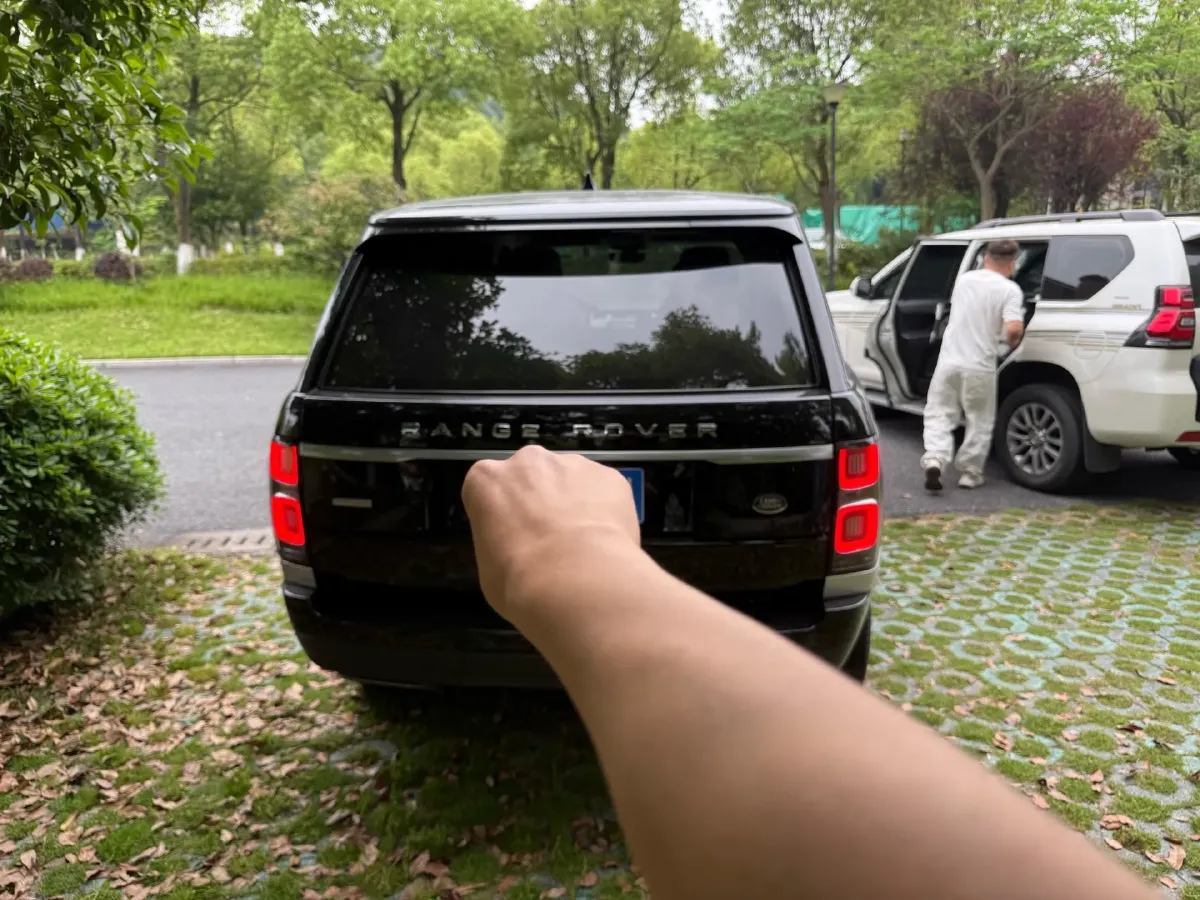 2019 Land Rover Range Rover 3.0T 381HP V6 8AT,autocango,china used car exporter,china ev exporter,chinese used car exporter,chinese used ev exporter