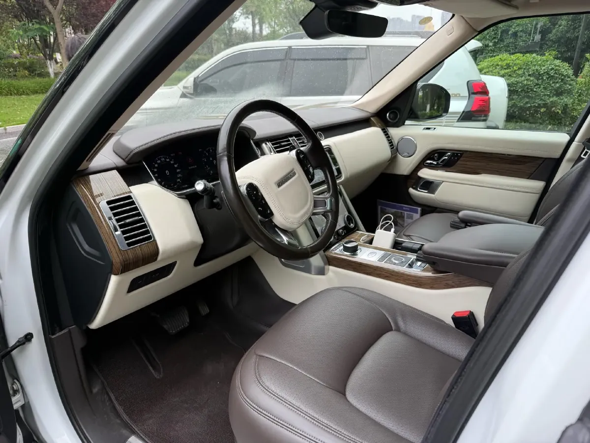 2019 Land Rover Range Rover 3.0T 381HP V6 8AT,autocango,china used car exporter,china ev exporter,chinese used car exporter,chinese used ev exporter