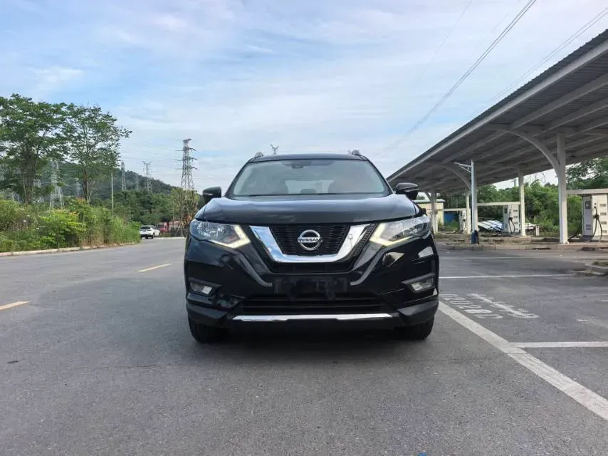 2019 Nissan X-Trail 2.0L 154HP L4 CVT,autocango,china used car exporter,china ev exporter,chinese used car exporter,chinese used ev exporter