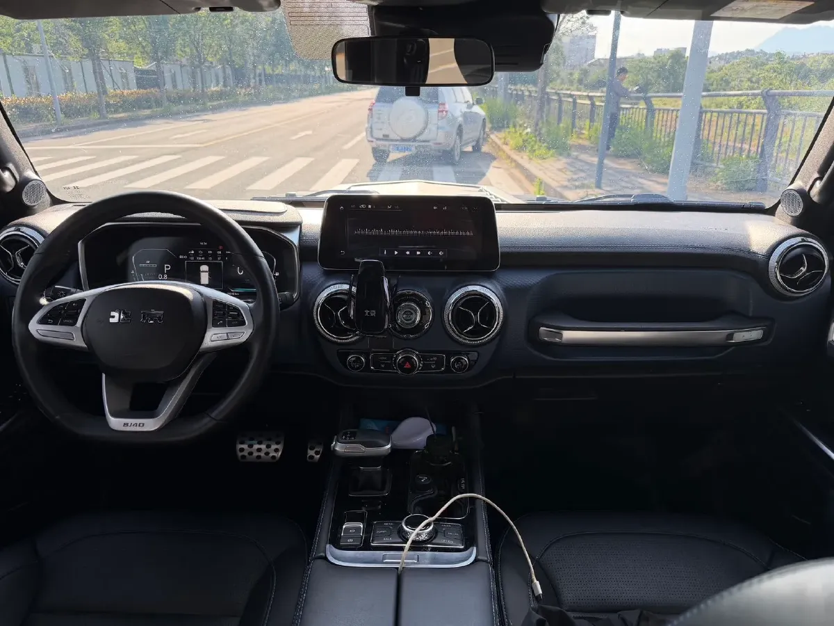 2021 Beijing BJ40 2.0T 224HP L4 8AT,autocango,china used car exporter,china ev exporter,chinese used car exporter,chinese used ev exporter