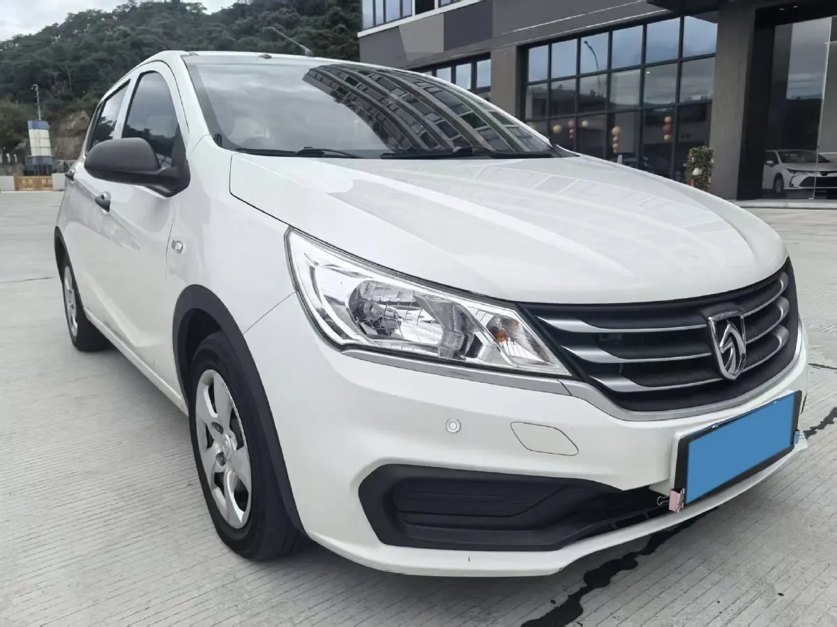 2020 BaoJun 310 1.2L 80HP L4 5MT,autocango,china used car exporter,china ev exporter,chinese used car exporter,chinese used ev exporter