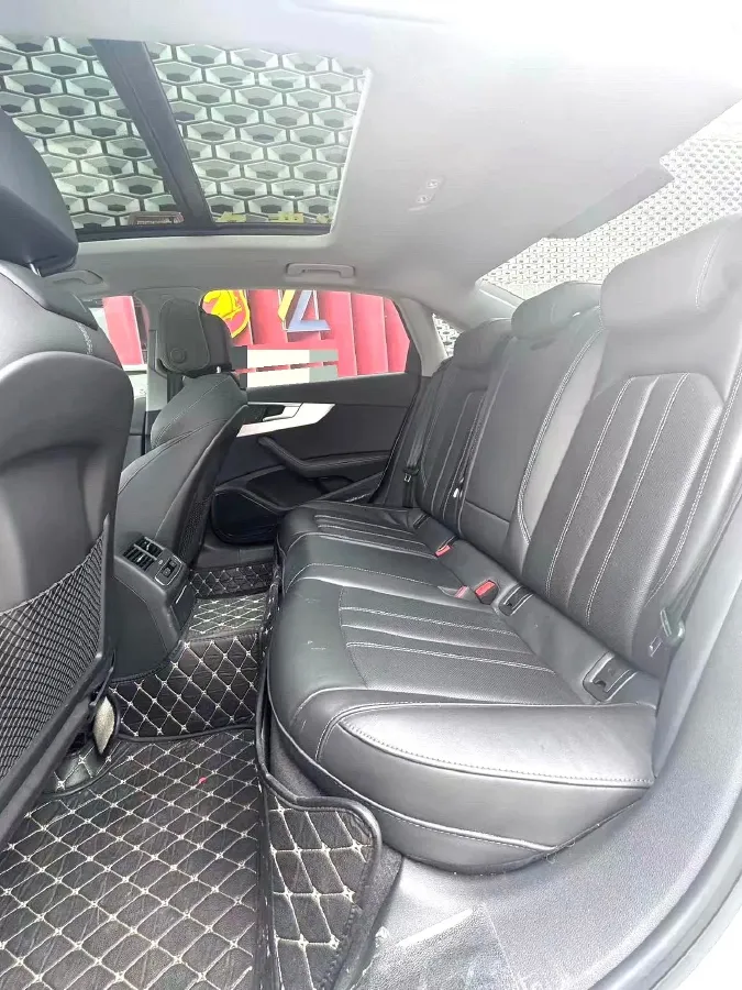 2022 Audi A4L 2.0T 190HP L4 7DCT,autocango,china used car exporter,china ev exporter,chinese used car exporter,chinese used ev exporter
