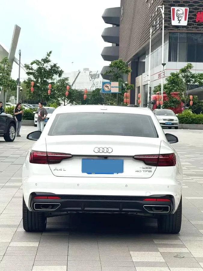 2022 Audi A4L 2.0T 190HP L4 7DCT,autocango,china used car exporter,china ev exporter,chinese used car exporter,chinese used ev exporter