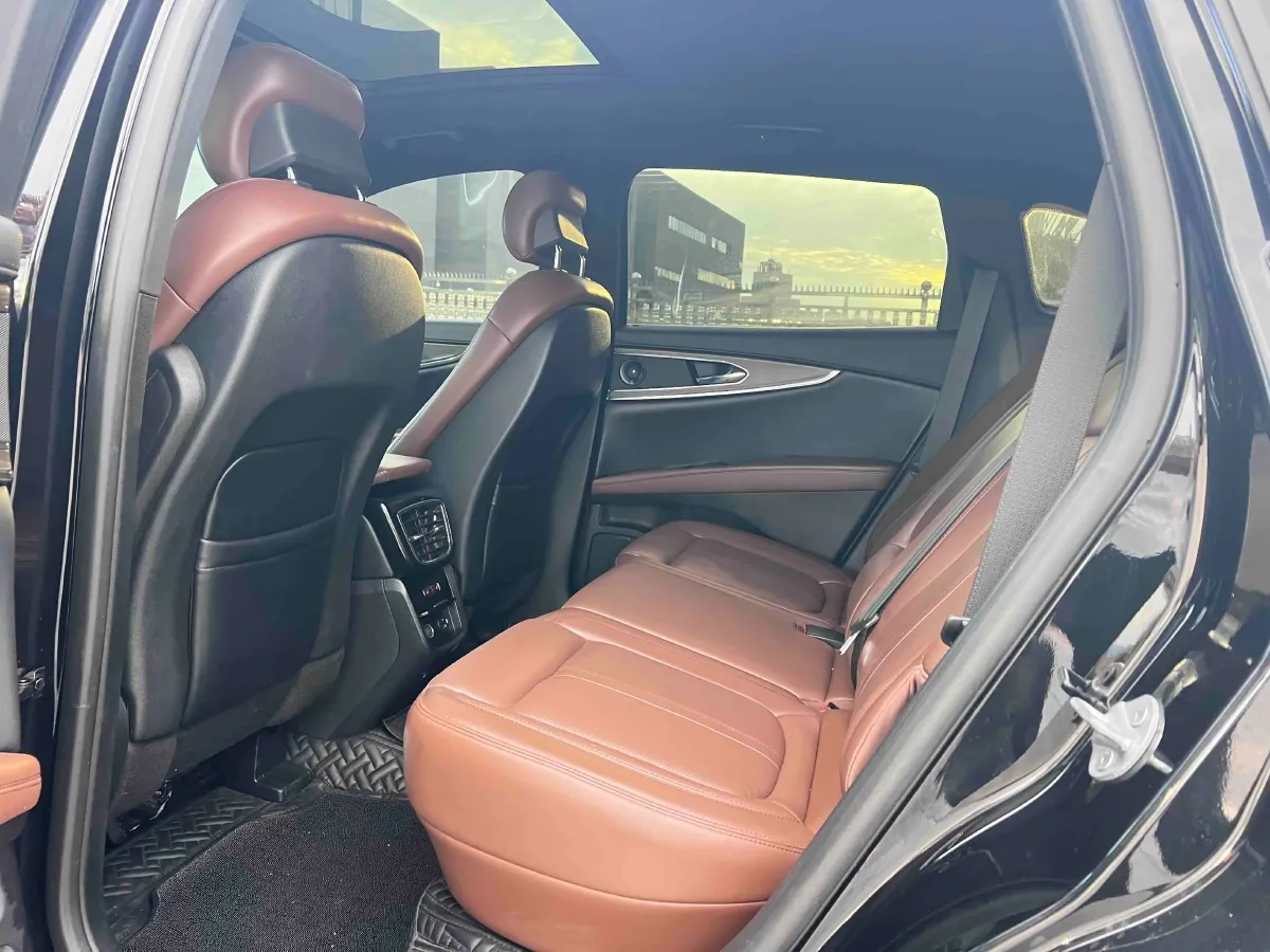 2021 Lincoln Nautilus 2.7T 322HP V6 8AT,autocango,china used car exporter,china ev exporter,chinese used car exporter,chinese used ev exporter