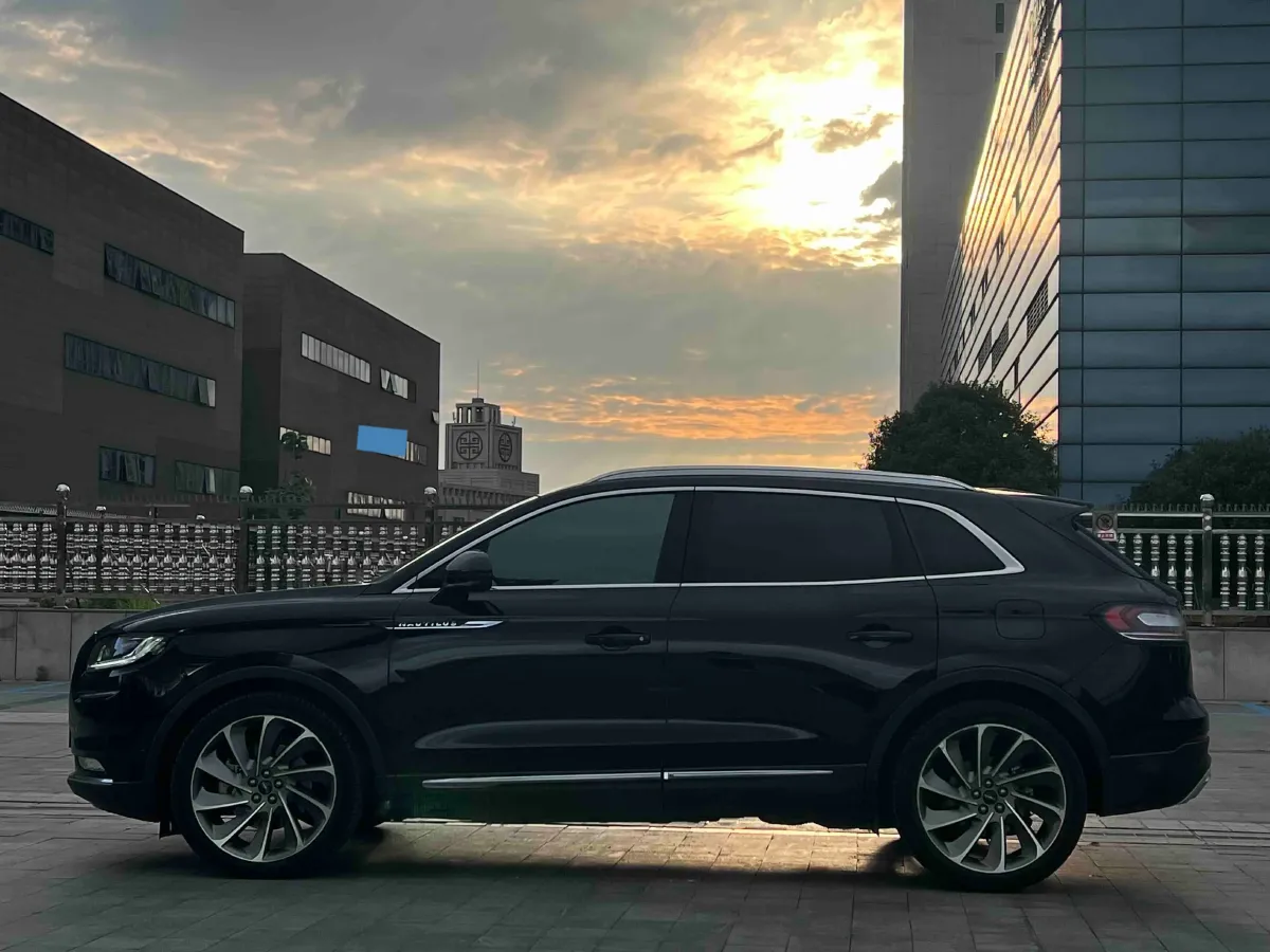 2021 Lincoln Nautilus 2.7T 322HP V6 8AT,autocango,china used car exporter,china ev exporter,chinese used car exporter,chinese used ev exporter
